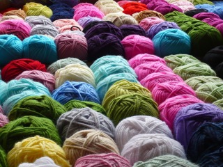 Episode 010: A Hodgepodge of Yarn