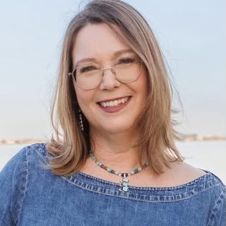 Bridging Science, Psychology & Intuition in Grief Healing with Leigh-Ann Larson