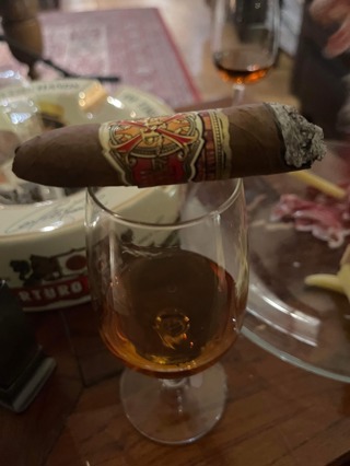 Avsnitt 283, Vi röker Opus X Love affair och botaniserar bland loungens tillbehör