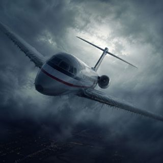 The Fatal Ridge: The Crash of American Eagle 4184