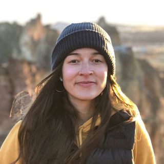 EP 01: Lizzy VanPatten on Practicing Gratitude, Building a Business, and Projecting Fear (and 5.12 Trad)