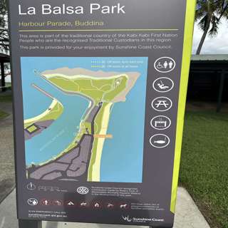 New Council sign confuses La Balsa Park dog walkers!
