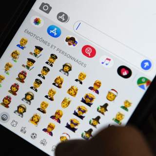 How your phone keeps you scrolling ... even when you want to stop