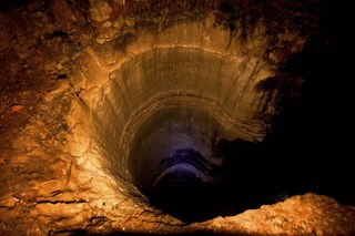 Ep. 293 - Kentucky Caves and the Trickster