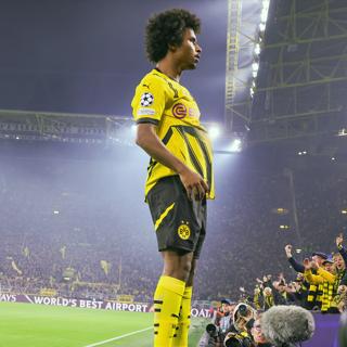 Dortmund score seven & Arsenal beat Paris