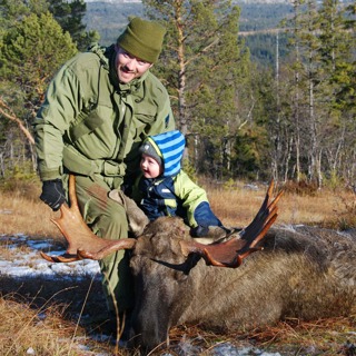 Rein, elg, hund og katt med Arild Foros