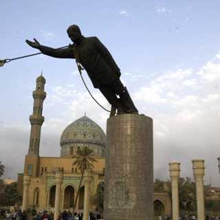 Inbäddade journalister i Irak, SVT:s reporter i Nordvietnam, Barbro Alving gav röst från Spanien