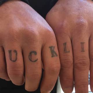 Naloxonrebellen som bryter mot lagen