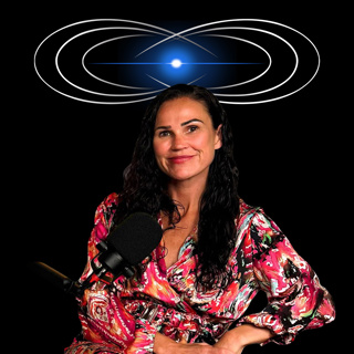 62. She Lost Her Business, Money & Identity. Then Started Again - Ellie McKay