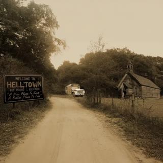 53: Helltown: En Plats Du Aldrig Borde Besöka