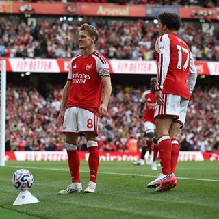 Ode-WOW! Arsenal Paint London Red