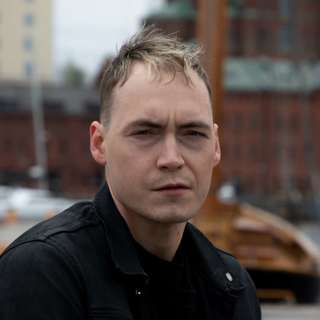 05-06/22: "Valkoisen miehen kuplani puhkesi" – Nykyisin Dilemma kantaa herkkyyttään ylpeydellä ja pyrkii sinuiksi menneisyytensä kanssa