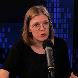 Marie Sneve Martinussen i strupen på lakse-arving