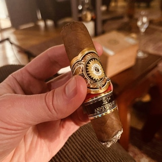 Avsnitt 286, med ett provpaket grundat på Cigar Journals senaste utgåva