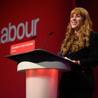 Starmer distances himself from Rayner