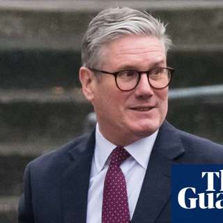 Starmer Critiques Benefits System, Pharmacies Seek Flexibility Amid Drug Shortages, UK Economy Loses £22 Billion to Illness, UK Plans Legal Action for Chelsea Funds, and more...