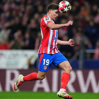Barca stun Benfica, Atleti leave it late