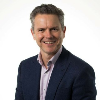 Building an EVP for a Global B2B Organization, with Neil Daly of Baker Hughes