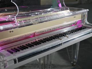 Edelweiss Pianos Unveils New Guide on Self-Playing Pianos