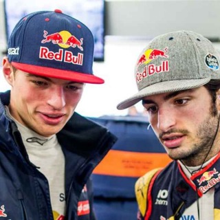 Carlos Sainz's TOXIC Red Bull reveal