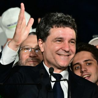 Как Дан победил правых и стал президентом Румынии?