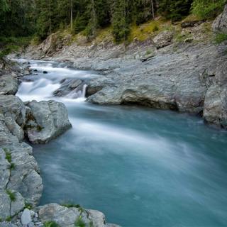 😴💧🎵 The Gentleness of the RIVER, Blended with a Soothing MELODY, Promotes Quick SLEEP