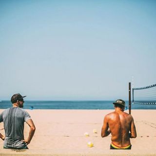 Tri Bourne is BACK ON THE BEACH