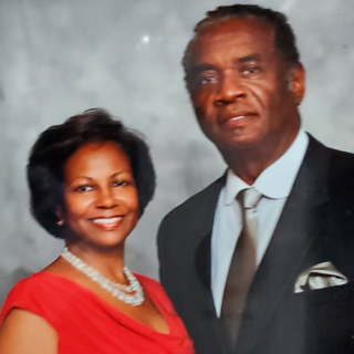 Reinvention and Discovery at 30,000 Feet: The Journey of Oscar and Rose Smith