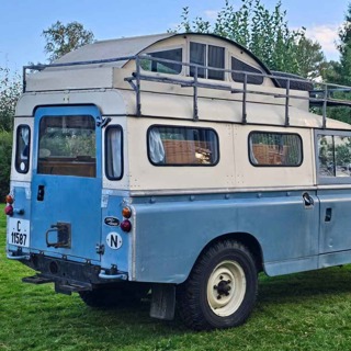 Compact: Verdens kuleste bobil du må søke familien om å få kjøpe