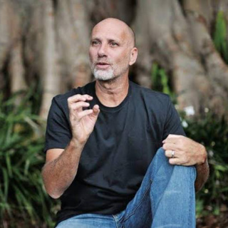 Episode 145 [Part 1 of 2]: Yossi Ghinsberg - Lost In The Bolivian Amazon 