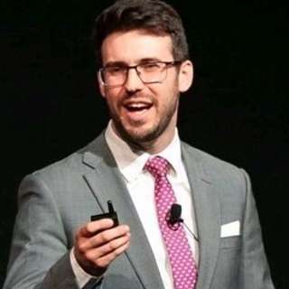 Adelaide Entrepreneur Club Episode 58 - Lawyer to Public Speaker - Tom Hendrick