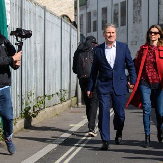 Should Starmer let the cameras in?