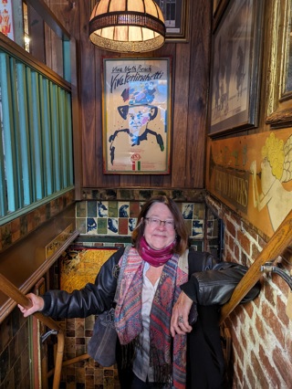 Janet Clyde and Vesuvio Café, Part 2 (S6E2)