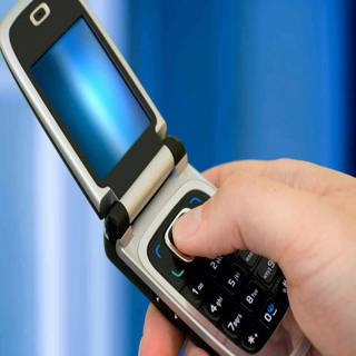 Flip phone is all Warren Buffet needs
