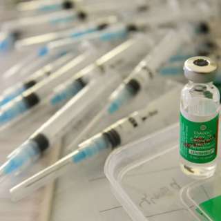 AstraZeneca Concedes Vaccine-Linked Clots, Fatal Stabbing at Metro Station, UK Deports Migrants to Rwanda, UK House Prices Dip, and more...