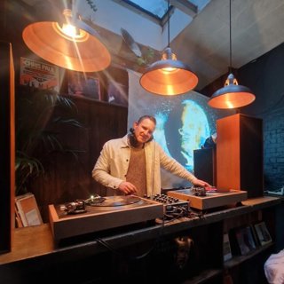 Bobby Bucys presents Cosmic Sol on Transient Radio May 2024