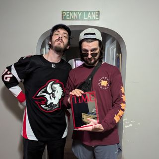 Twin Towers Pod - Ep 33 - $h!t HAPPENS! - tootsie roll, RAW is POOR, deodorant tricks, FREE PIZZA!!