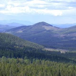 Havsvalladalen naturskog i Värmland och Strindbergs getapel på Långholmen