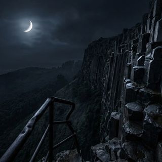 The Addis Ababa Basalt-Cliff Trajectory