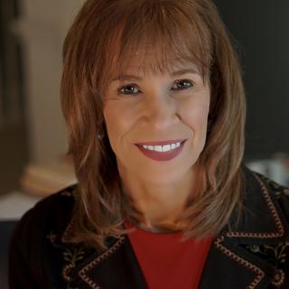 Setting the Scene with Cyndy Short