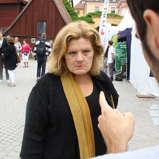 Kom och skäll ut Cecilia Uddén