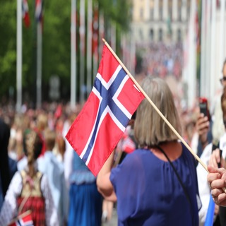Forskningspodden #54: Lykke, vin, flått og renere luft