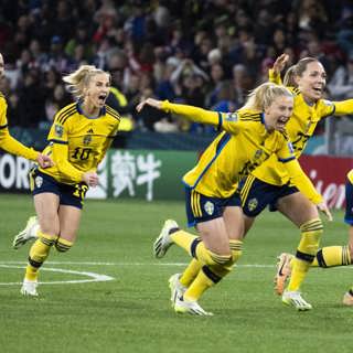 Forza! – om fotbollsarenans hyllningar och hjältearior