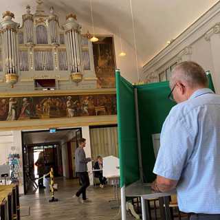 Svenska kyrkans val mellan social verksamhet och att renovera sina kyrkor