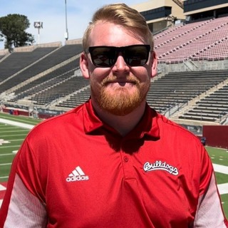 S. 4 E. 8 - From Rugby to FBS: The Power of NIL in College Sports - A Deep Dive with Aaron Mitchell