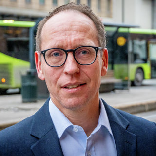 Hvilken rolle spiller Kina i Ukraina, og når angriper de Taiwan? Gjest: Øystein Tunsjø