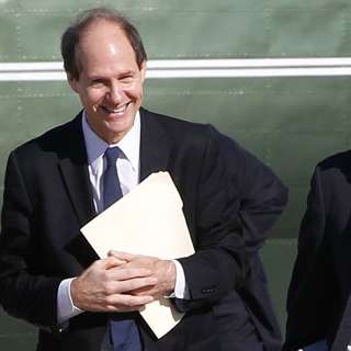 #59 Classic episode - Cass Sunstein on how change happens, and why it's so often abrupt & unpredictable