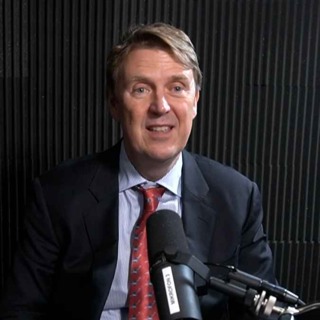 John Olaisen velger oljeselskaper fremfor oljeservice.