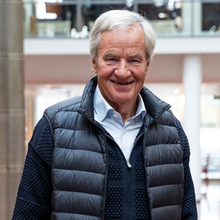 Bjørn Kjos satser på nytt i luftfarten: – DÈT er spennende det!