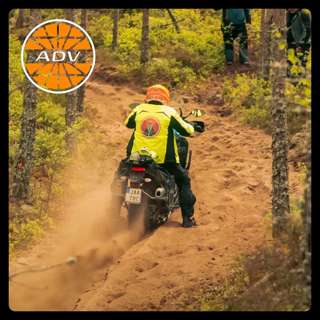 CREW SHOW - Skog Rally, Sweden đžđȘ Field Notes & ADV Cannonball News